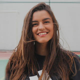 Camila Rocha, 29 anos